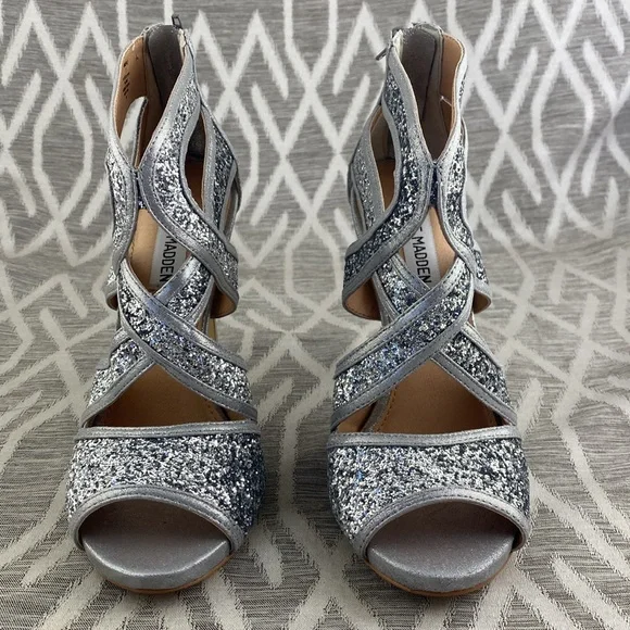Steve Madden Sparkling Silver High Heels Immence Size: 7 - Picture 3 of 8